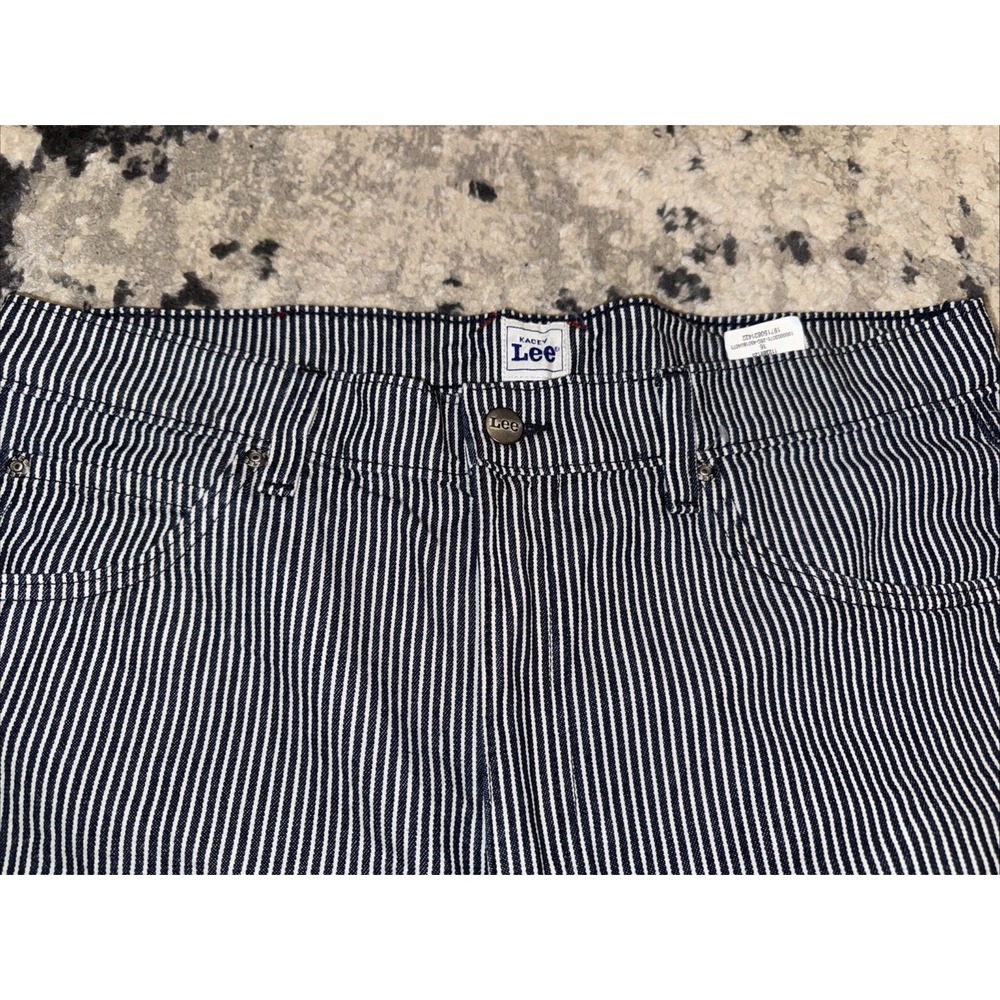 Kacey Lee Brand Blue White Pinstripe Jean Shorts Women Sz 16 - Picture 3 of 4